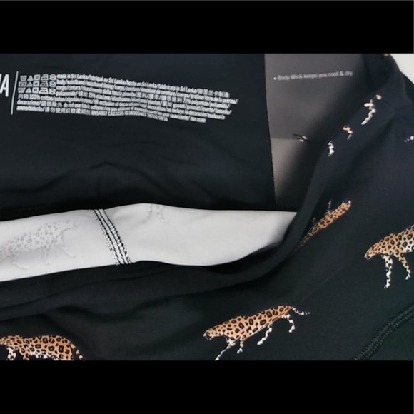 VICTORIA’S SECRET SPORT TOTAL KNOCKOUT TIGHT - Picture 3 of 4